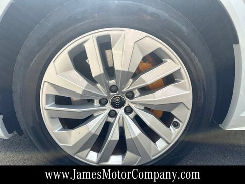 Used 2022 Audi e-tron S Premium Plus AWD/4WD image 14