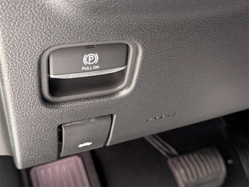 New 2025 Jeep Grand Cherokee Altitude image 14