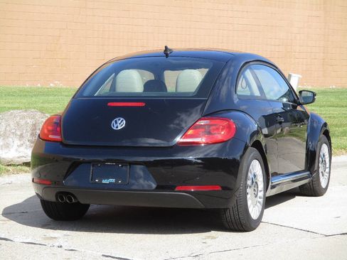 Used 2015 Volkswagen Beetle 1.8T FWD image 86