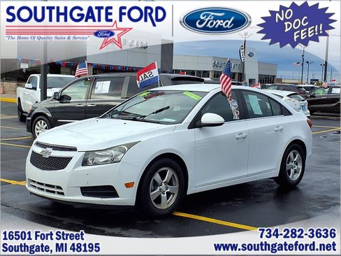 Used 2014 Chevrolet Cruze LT image 1