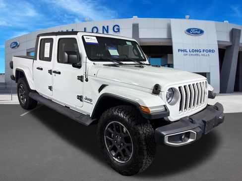 Used 2020 Jeep Gladiator Overland AWD/4WD image 7
