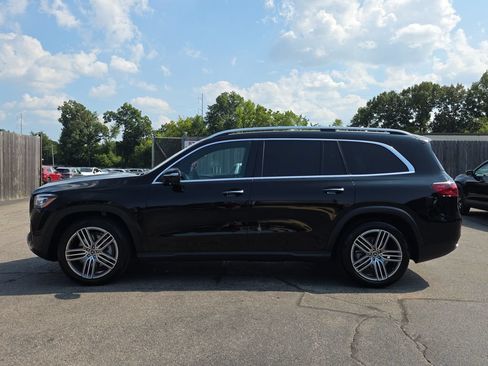Certified 2025 Mercedes-Benz GLS 450 4MATIC image 2