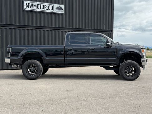 Used 2020 Ford F350 Lariat w/ Lariat Ultimate Package AWD/4WD image 3