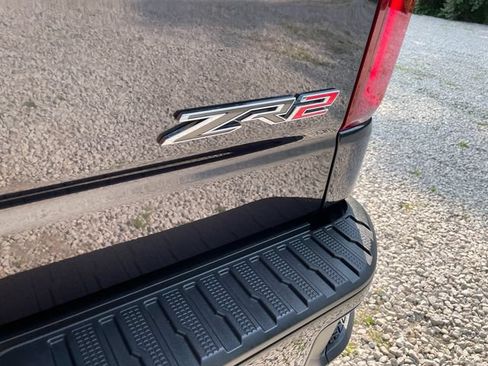 Certified 2022 Chevrolet Silverado 1500 ZR2 w/ Technology Package AWD/4WD image 12