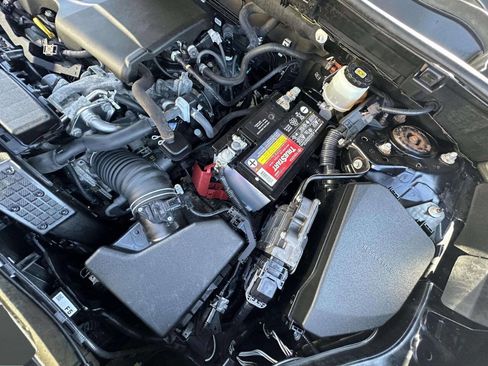 Used 2019 Toyota RAV4 XLE w/ Convenience Package image 31