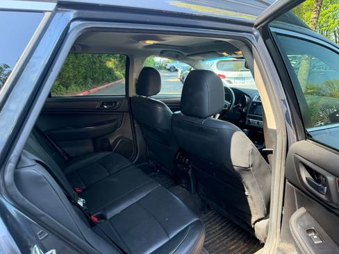 Used 2015 Subaru Outback 2.5i Limited AWD/4WD image 15