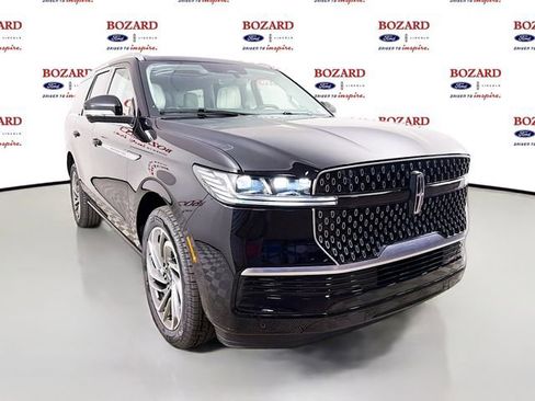 New 2026 Lincoln Navigator Reserve AWD/4WD image 1