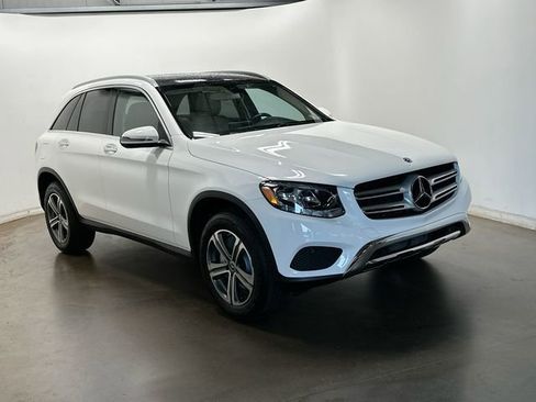 Used 2018 Mercedes-Benz GLC 300 4MATIC image 32