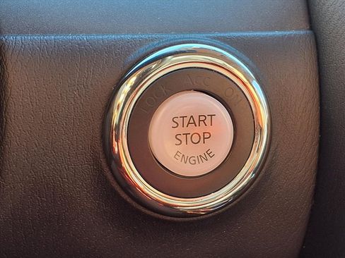 Used 2020 Nissan Armada Platinum w/ Captain's Chairs Package image 11