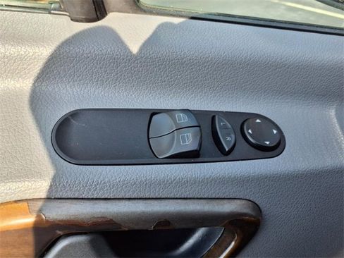 Used 2014 Mercedes-Benz Sprinter 2500 image 10