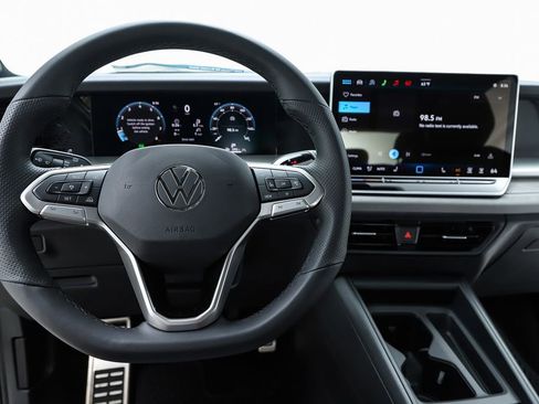 New 2026 Volkswagen Tiguan SE R-Line image 59