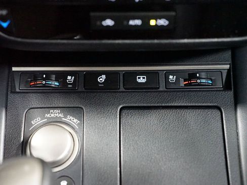 Used 2018 Lexus ES 350 w/ Luxury Package w/Wood Trim FWD image 23