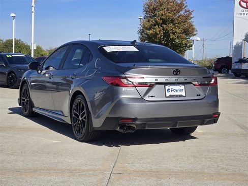 Certified 2025 Toyota Camry SE image 5