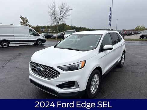 Used 2024 Ford Edge SEL image 3