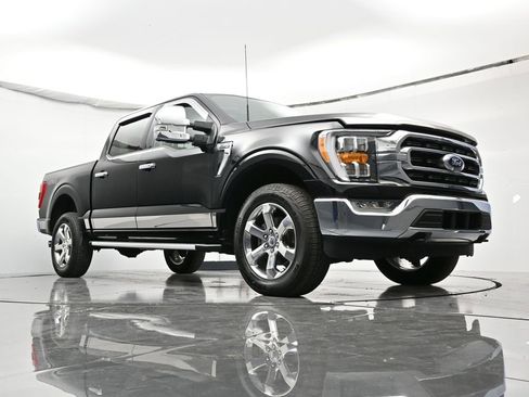 Used 2022 Ford F150 XLT w/ Equipment Group 302A High image 38