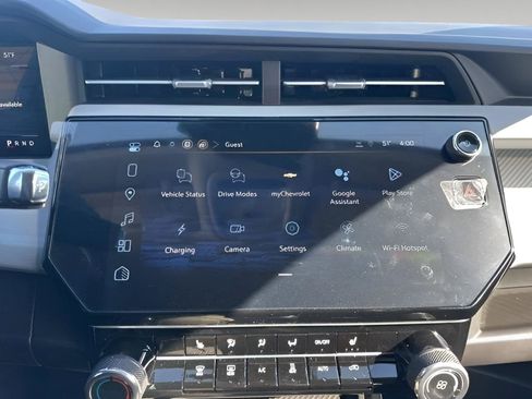 New 2027 Chevrolet Bolt LT w/ Comfort Package FWD image 18