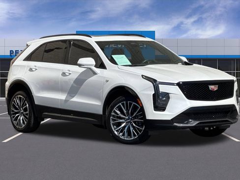 Used 2024 Cadillac XT4 Sport AWD/4WD image 2