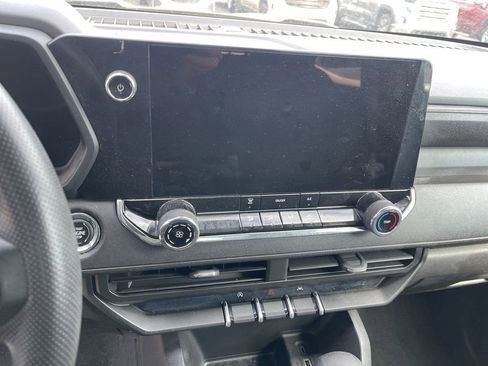 Used 2023 Chevrolet Colorado W/T image 5