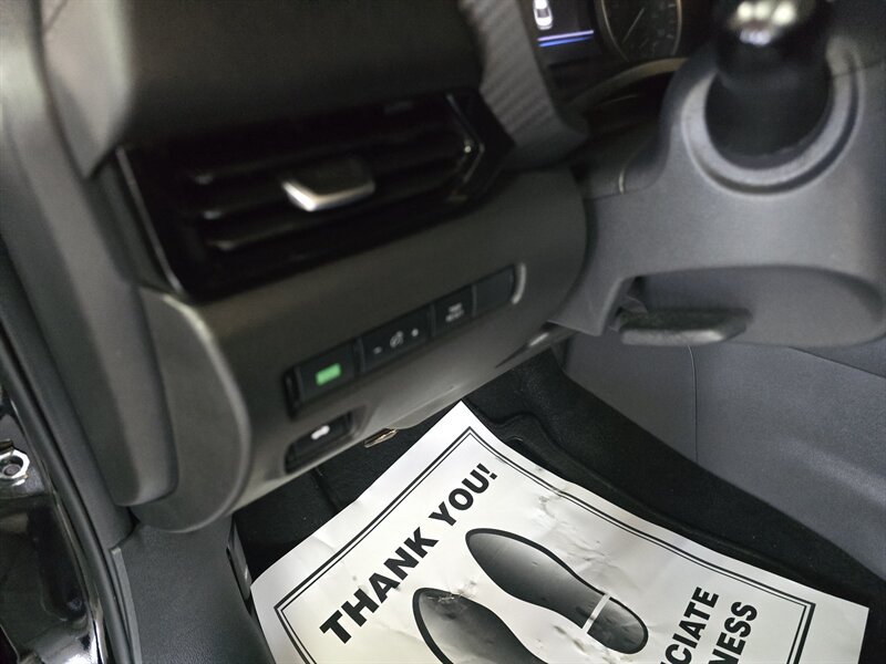Used 2025 Nissan Sentra SV w/ All-Weather Package FWD image 18