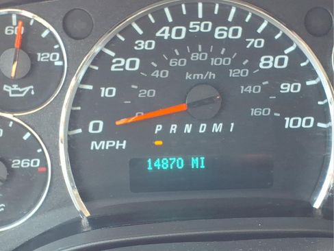 Used 2024 GMC Savana 2500 w/ Driver Convenience Package RWD image 18