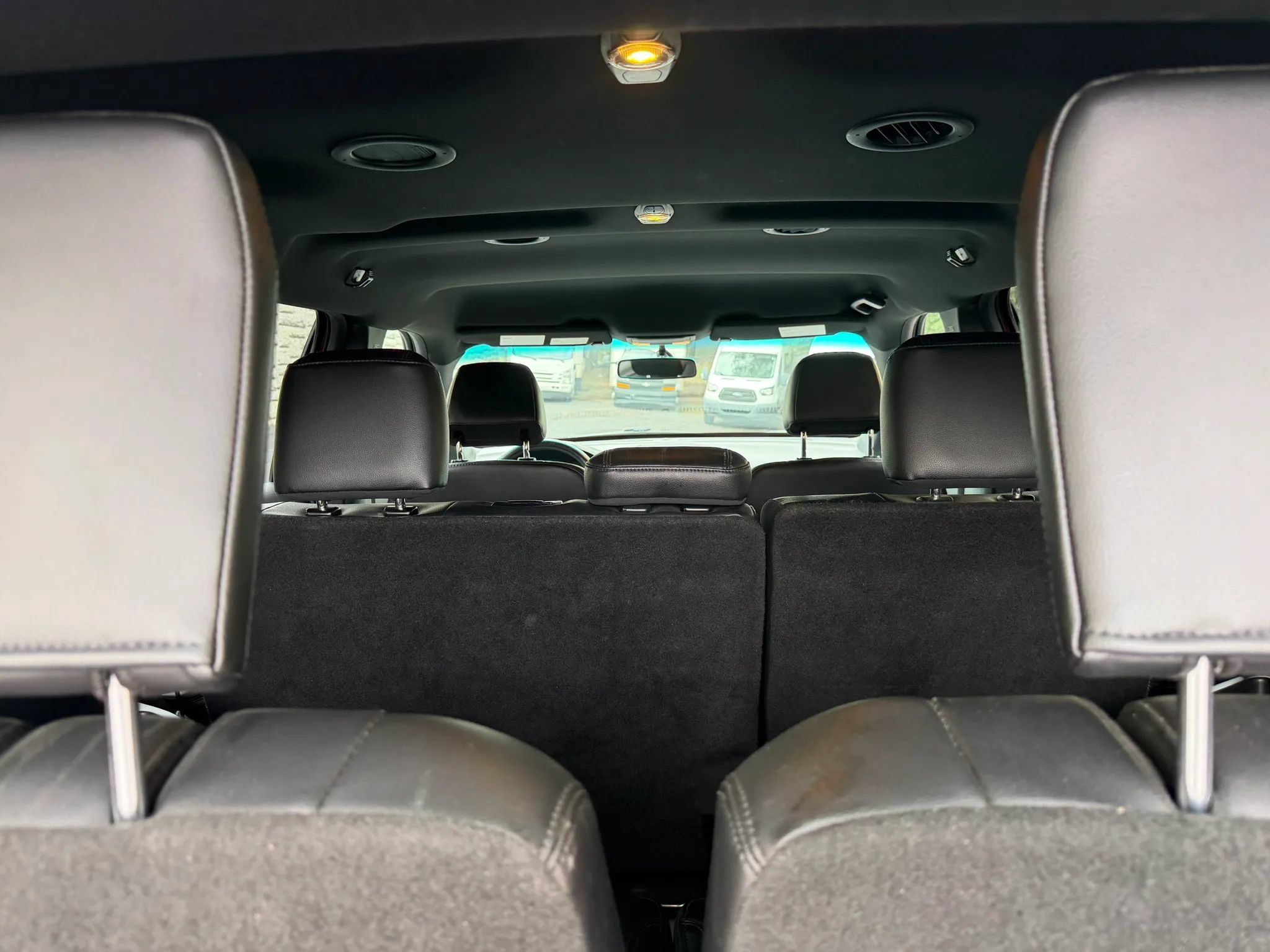 Used 2017 Ford Explorer XLT w/ Equipment Group 202A FWD image 34