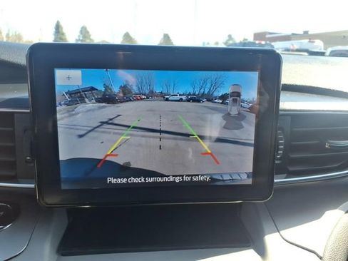 Certified 2023 Ford Explorer XLT w/ Equipment Group 202A image 24