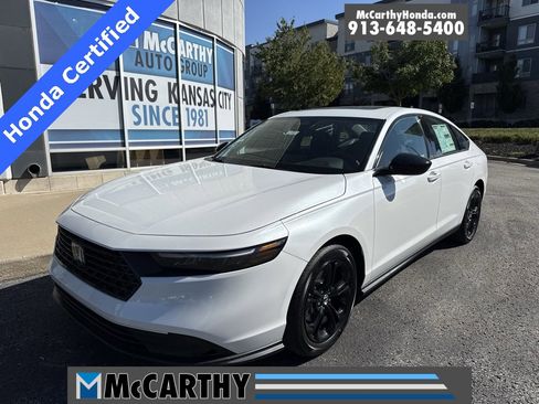 Used 2025 Honda Accord SE image 1