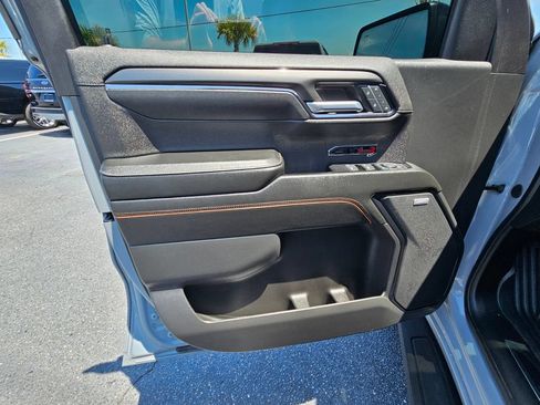 Used 2024 GMC Sierra 1500 AT4 w/ Technology Package AWD/4WD image 14