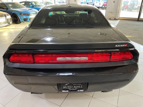 Used 2009 Dodge Challenger SRT8 image 6