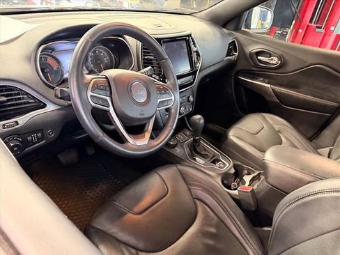 Used 2019 Jeep Cherokee High Altitude image 15