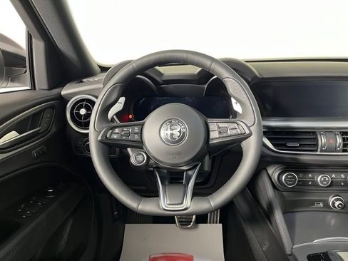 Used 2025 Alfa Romeo Stelvio Sprint w/ Veloce Package image 20