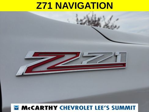 Used 2025 Chevrolet Suburban Z71 AWD/4WD image 27