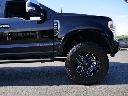Used 2022 Ford F250 Platinum w/ Tremor Off-Road Package AWD/4WD image 47