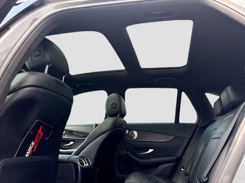Used 2018 Mercedes-Benz GLC 300 4MATIC w/ Premium Package image 21