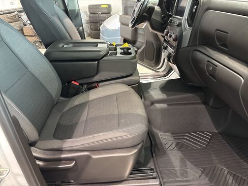 Certified 2021 Chevrolet Silverado 1500 RST AWD/4WD image 21