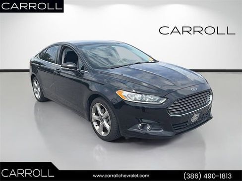 Used 2016 Ford Fusion SE image 1