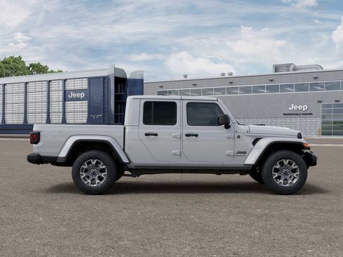 New 2026 Jeep Gladiator Sport image 12