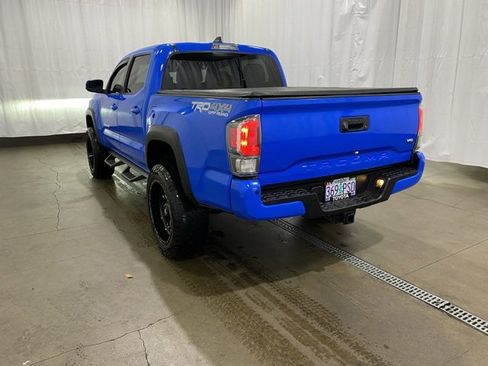 Used 2020 Toyota Tacoma TRD Off-Road image 6