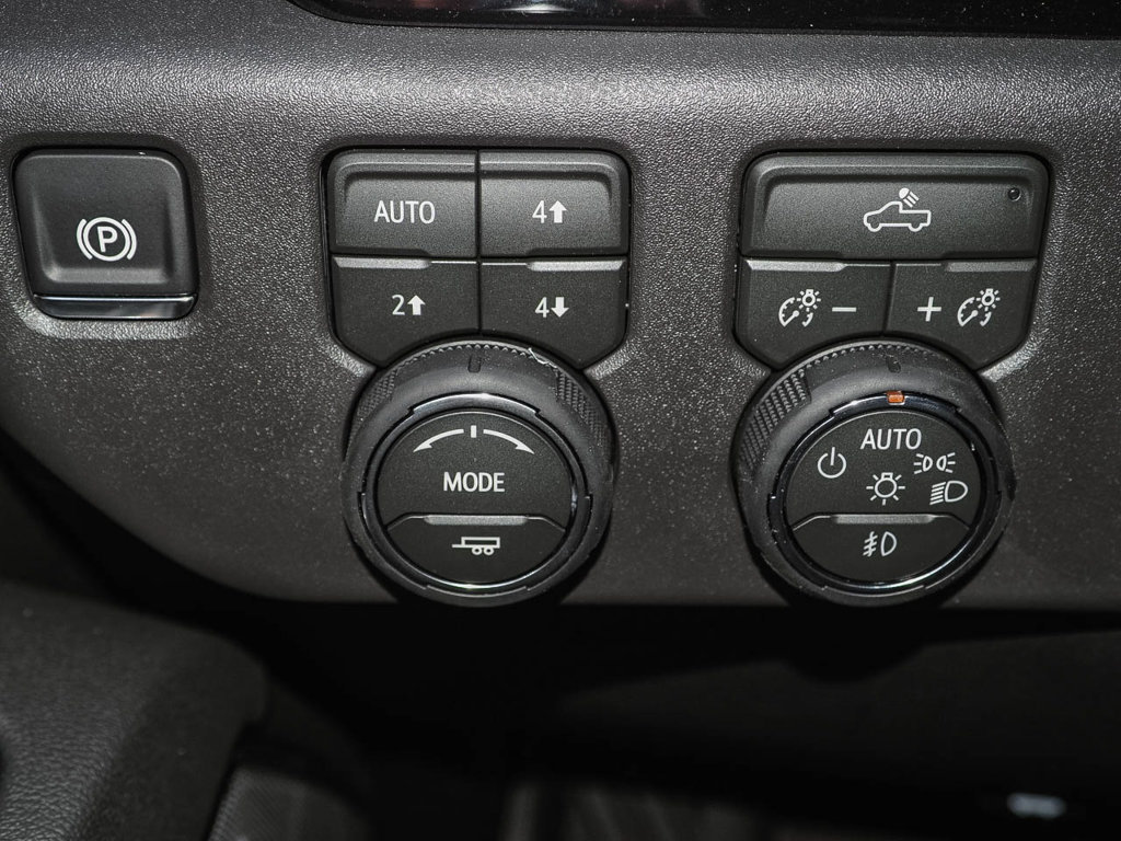 New 2026 Chevrolet Silverado 1500 LT Trail Boss w/ Convenience Package II AWD/4WD image 18