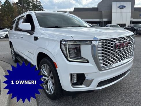 Used 2022 GMC Yukon XL Denali image 2