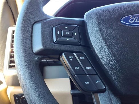 Used 2017 Ford F150 XLT image 27