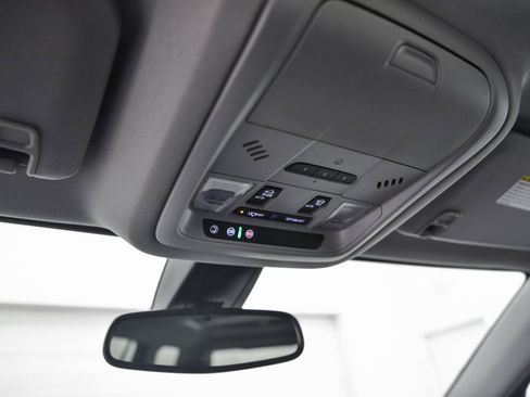 Used 2023 GMC Acadia AT4 image 17