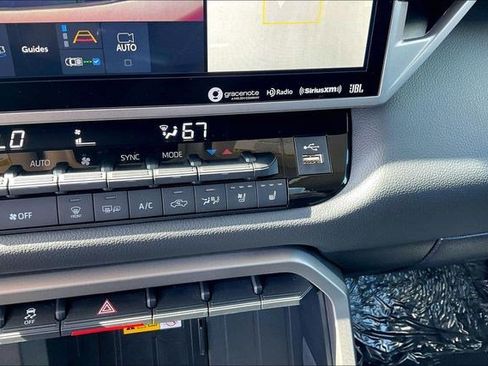 Used 2024 Toyota Tundra Limited image 38