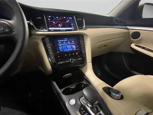 Used 2020 INFINITI QX50 Luxe w/ Navigation Package AWD/4WD image 17