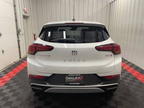 Used 2024 Buick Encore GX Preferred FWD image 3