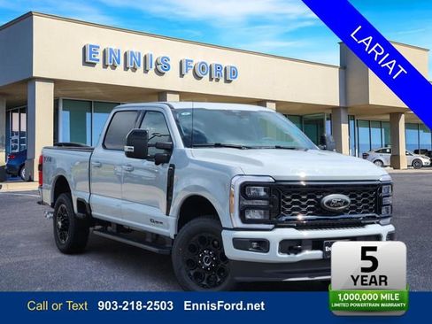 New 2026 Ford F250 Lariat w/ Black Appearance Package AWD/4WD image 1