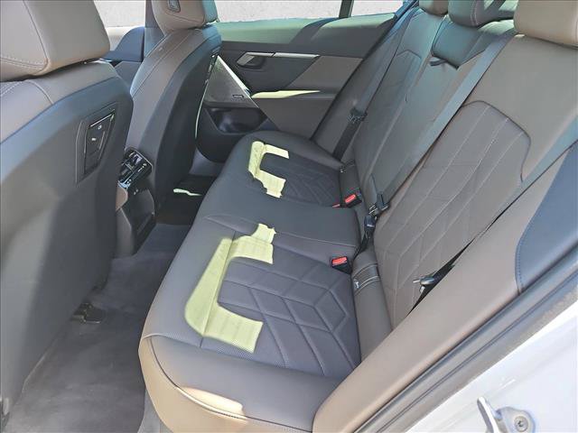 Used 2026 BMW 530i w/ M Sport Package RWD image 19