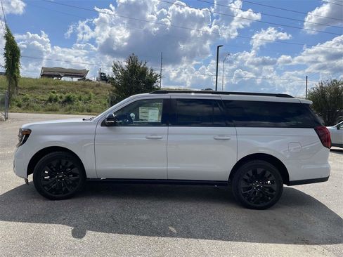New 2025 Ford Expedition Max Platinum w/ Stealth Appearance Package image 6