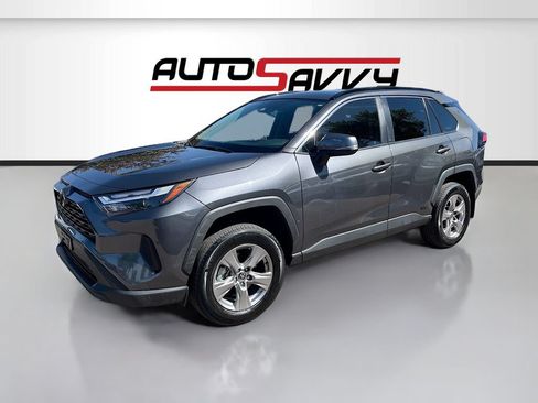 Used 2025 Toyota RAV4 XLE w/ Convenience Package AWD/4WD image 3