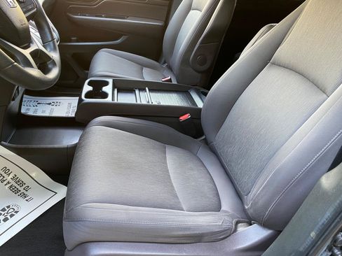 Used 2019 Honda Odyssey EX image 31